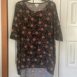 LuLaRoe shirt, size L
